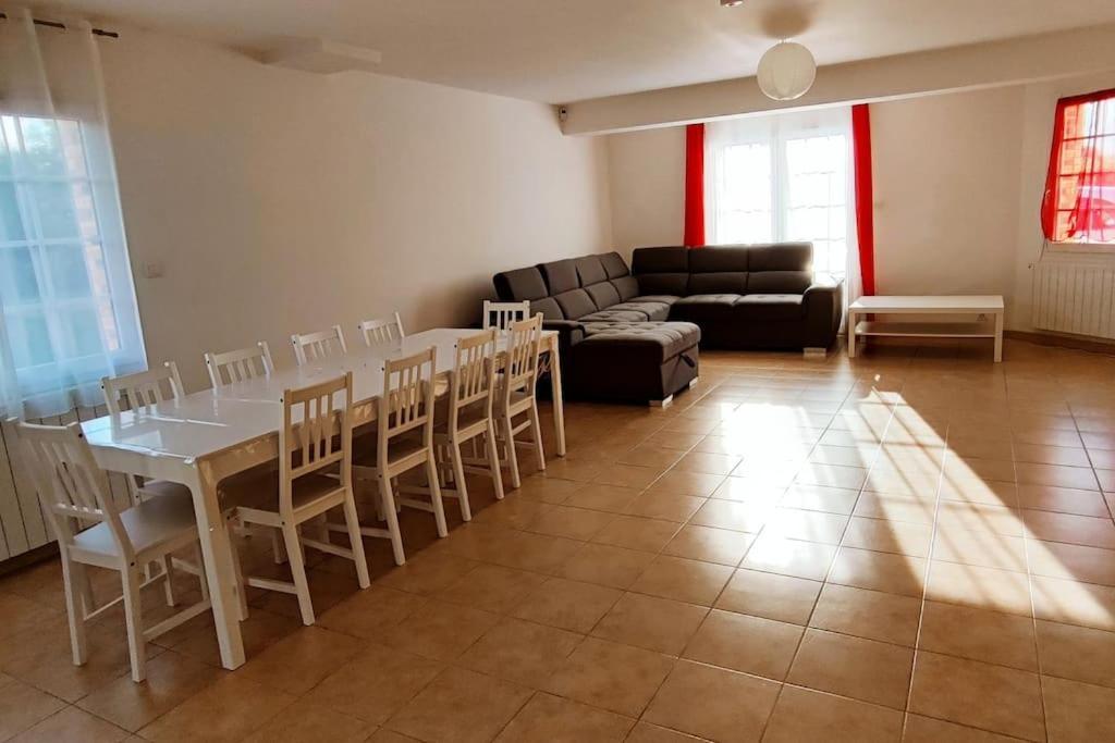 With Covered And Heated Swimming Pool Thiberville